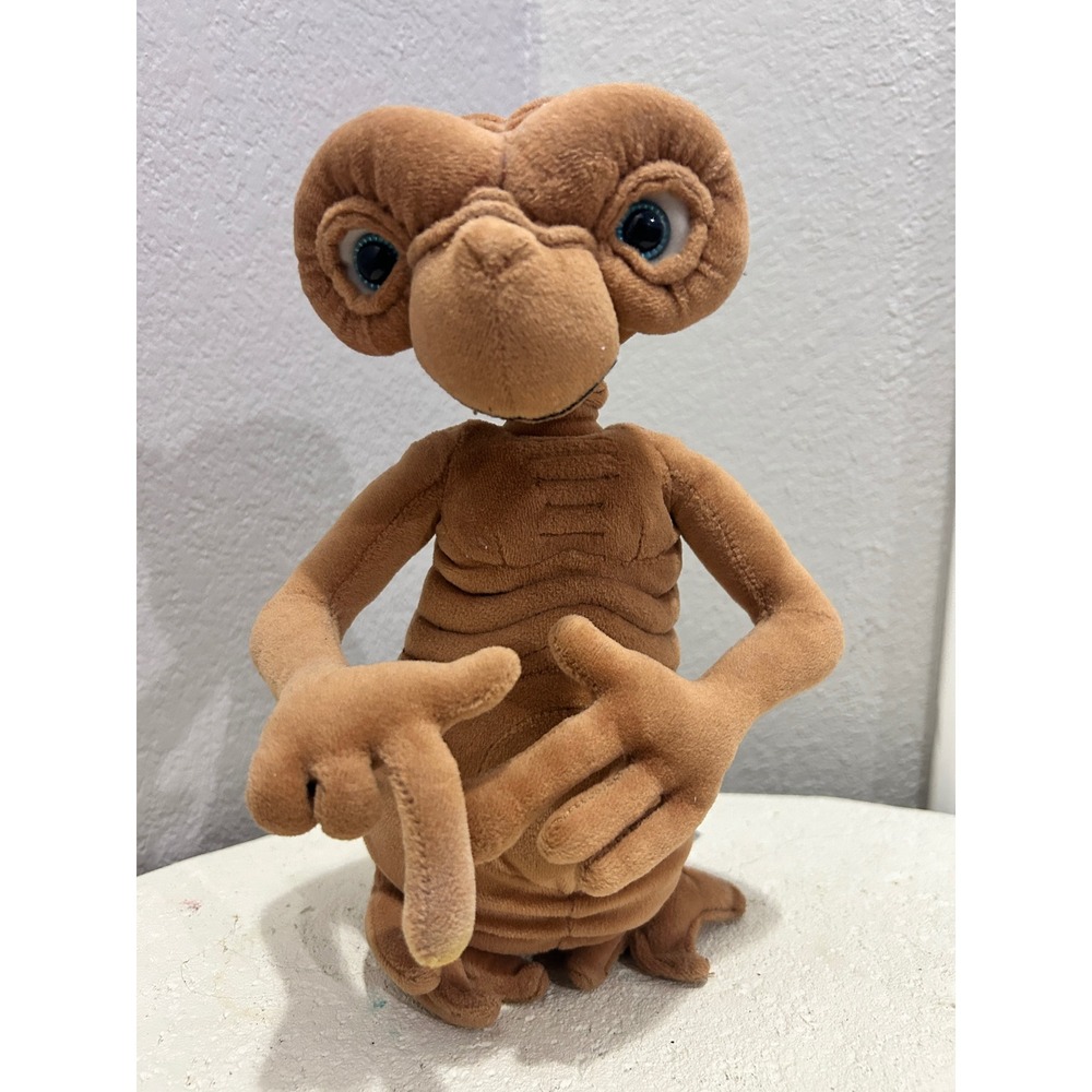 ET The Extra Terrestrial Plush Stuffed Animal Toys R Us Exclusive Universal